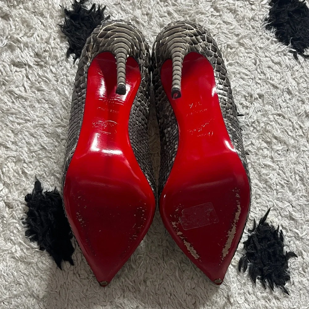 Christian Louboutin size 37.5 Elegant Snake Print Women's Heels